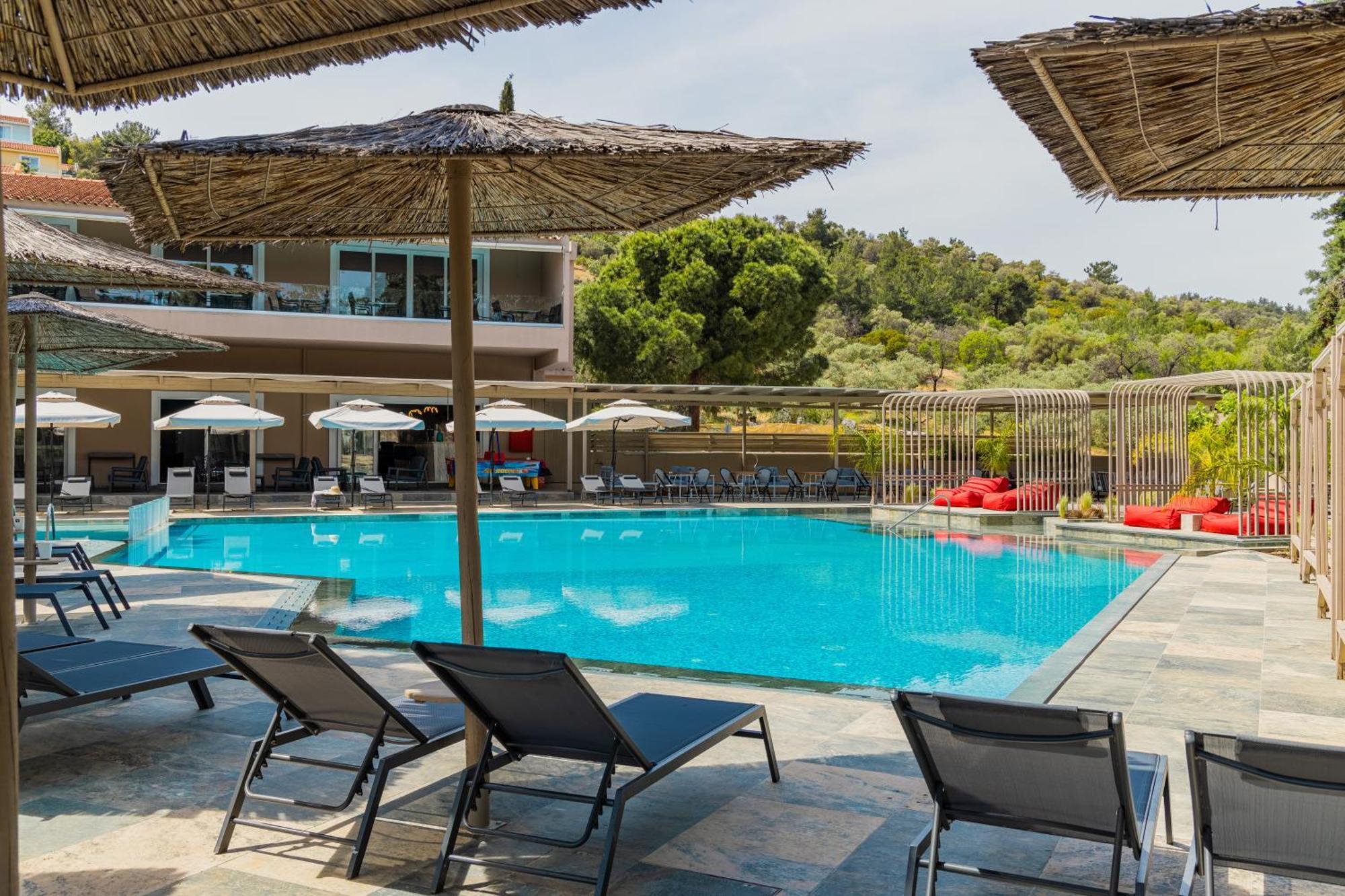 Zoe Hotel, Trypiti Beach Resort & Hive Water Park Limenaria  Bagian luar foto