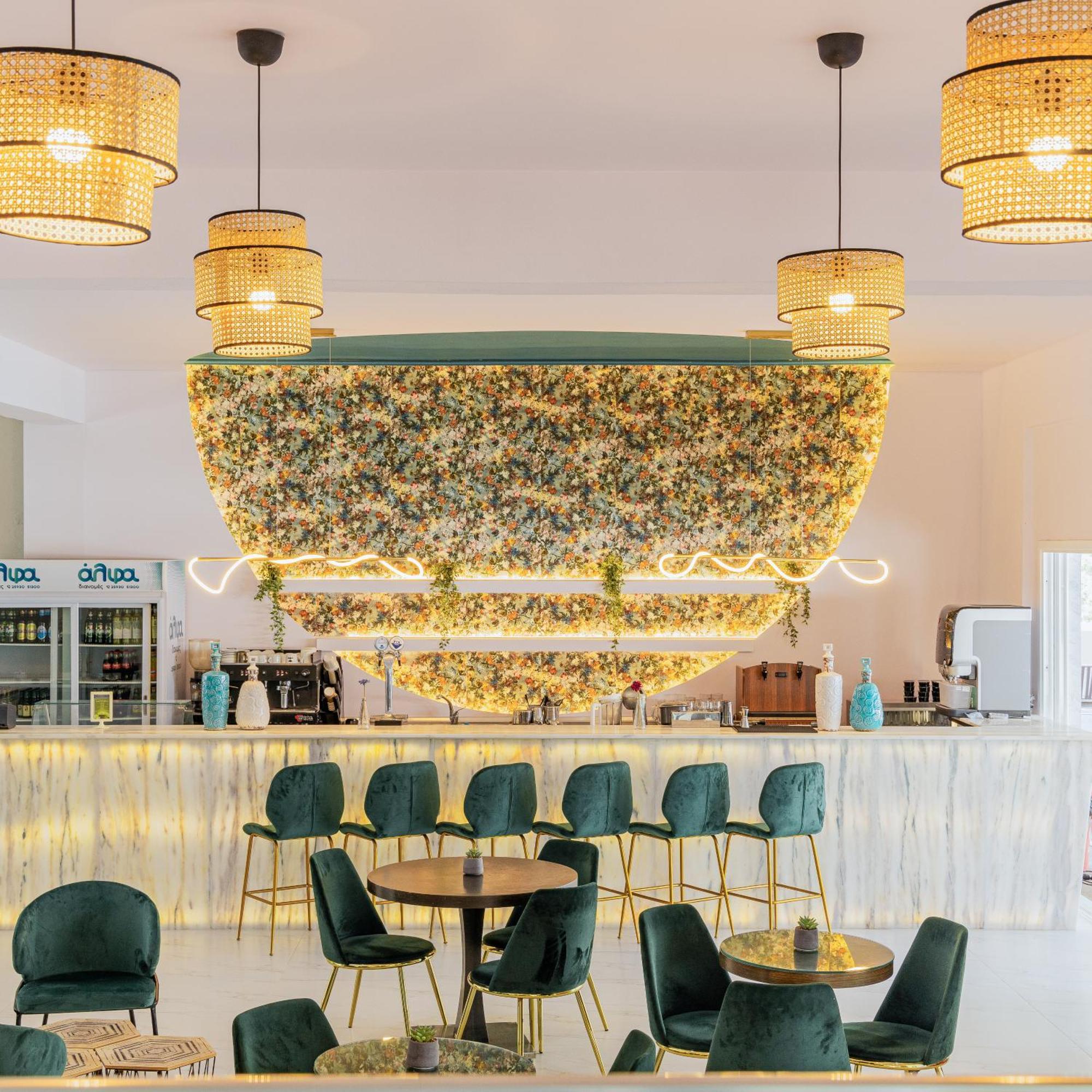 Zoe Hotel, Trypiti Beach Resort & Hive Water Park Limenaria  Bagian luar foto