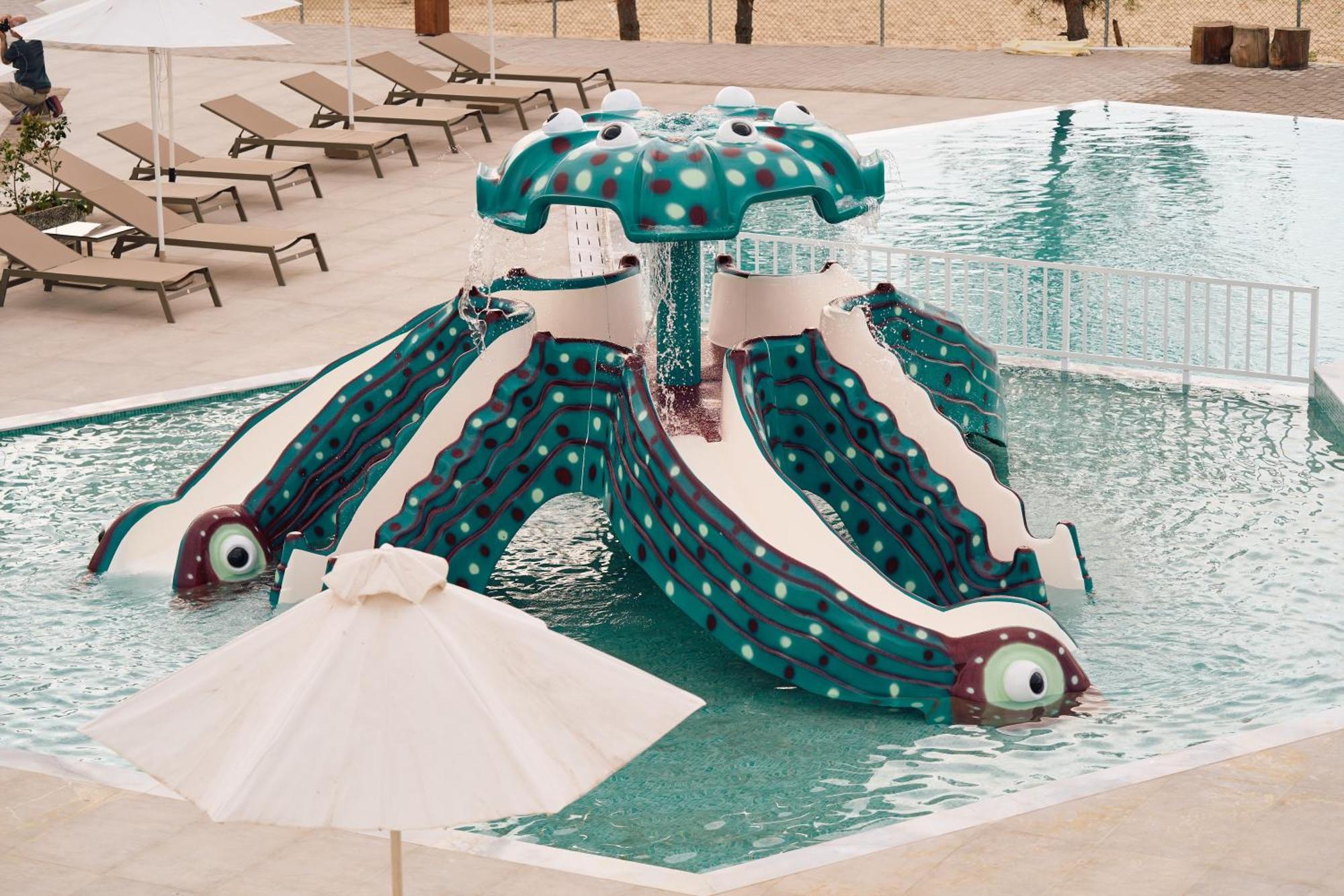 Zoe Hotel, Trypiti Beach Resort & Hive Water Park Limenaria  Bagian luar foto