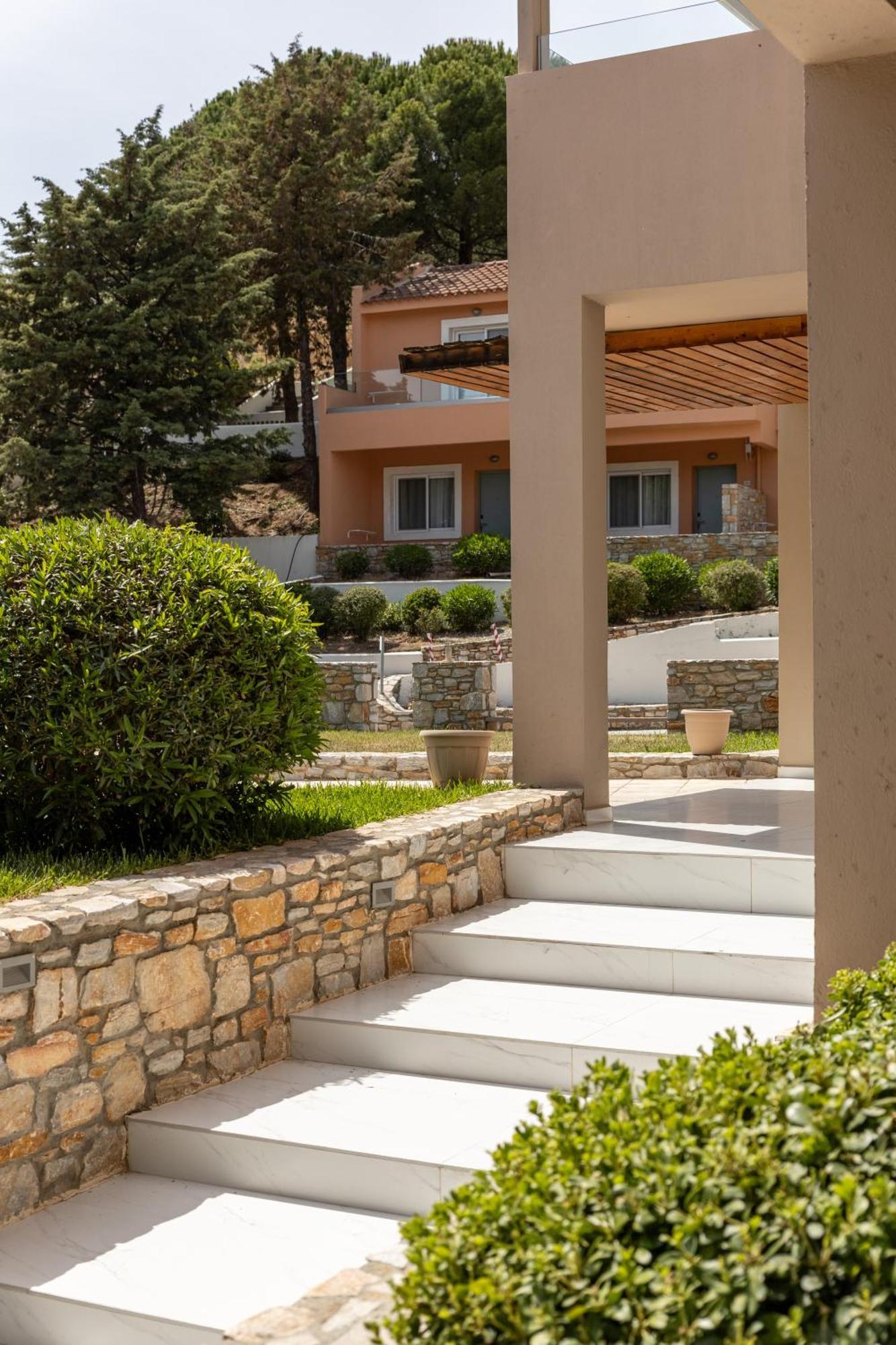 Zoe Hotel, Trypiti Beach Resort & Hive Water Park Limenaria  Bagian luar foto